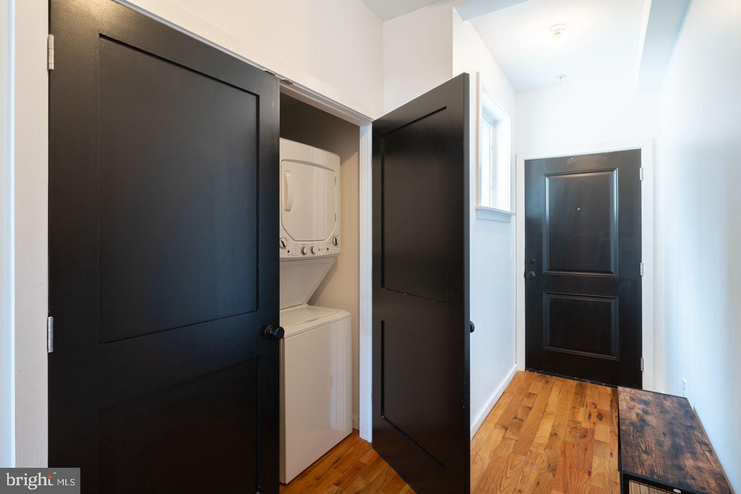 FISHTOWN - Commercial Sale