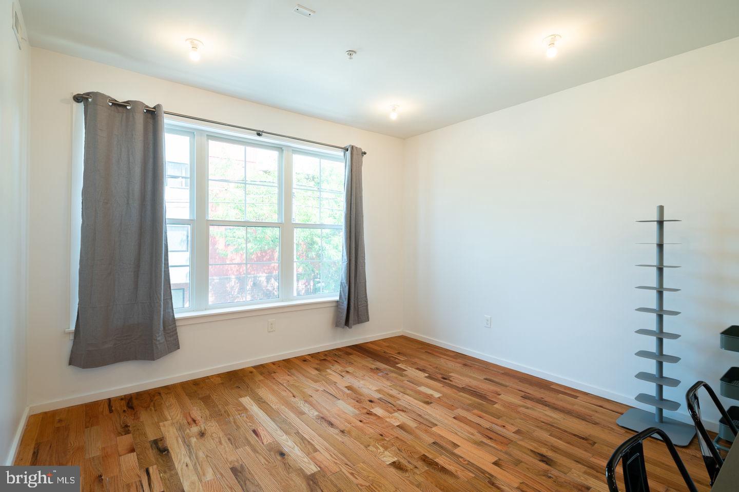 FISHTOWN - Commercial Sale