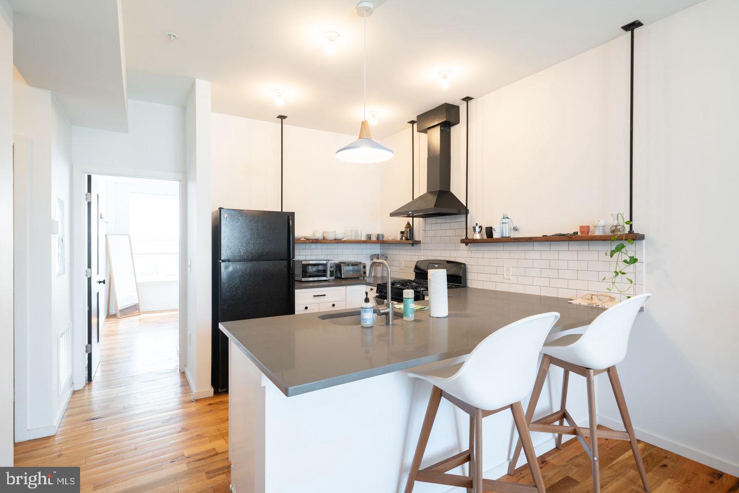 FISHTOWN - Commercial Sale