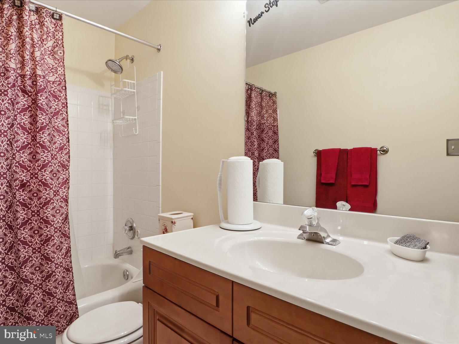 ROSE VILLAGE - Residential