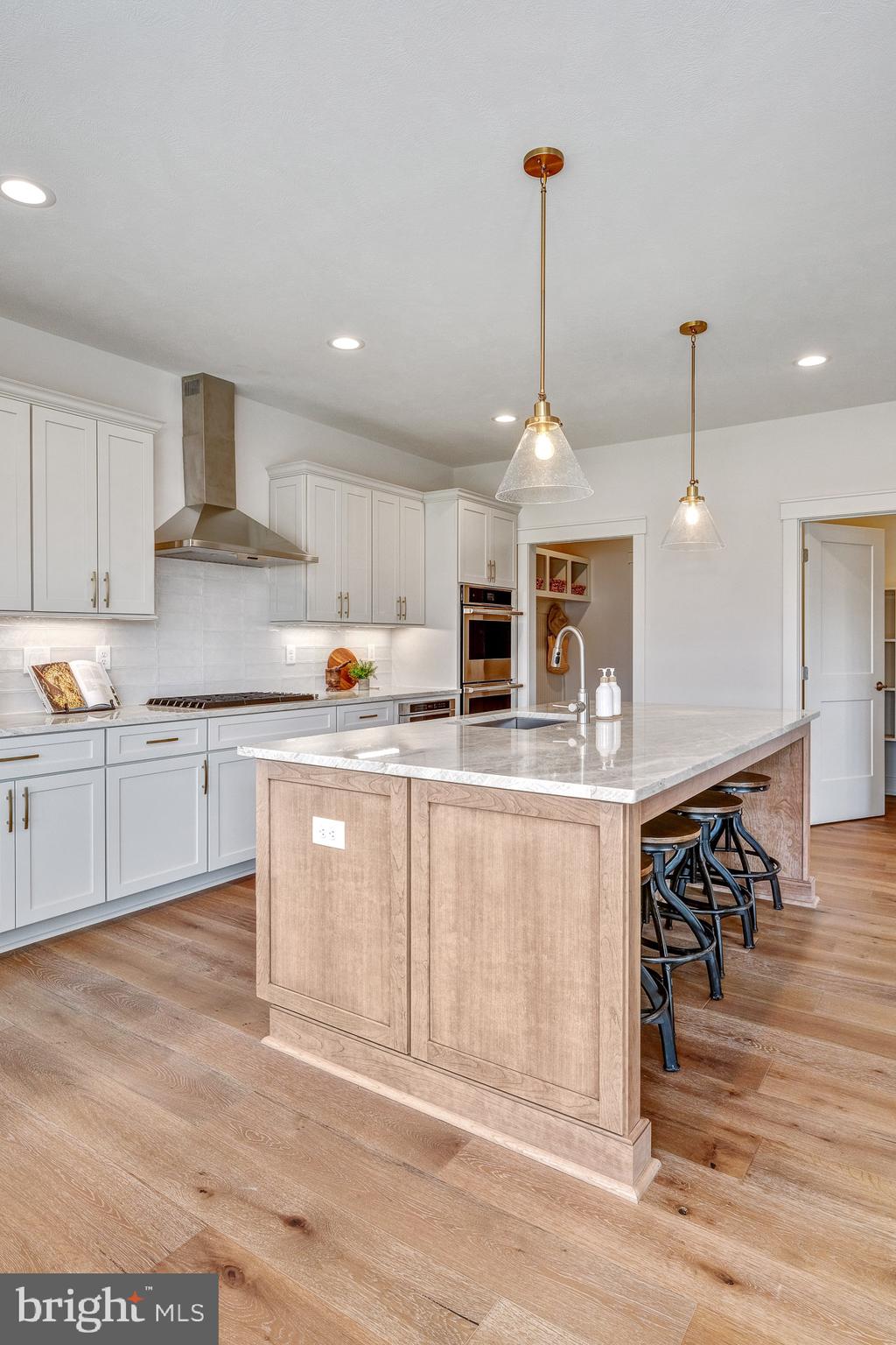 CEDAR VIEW - Residential