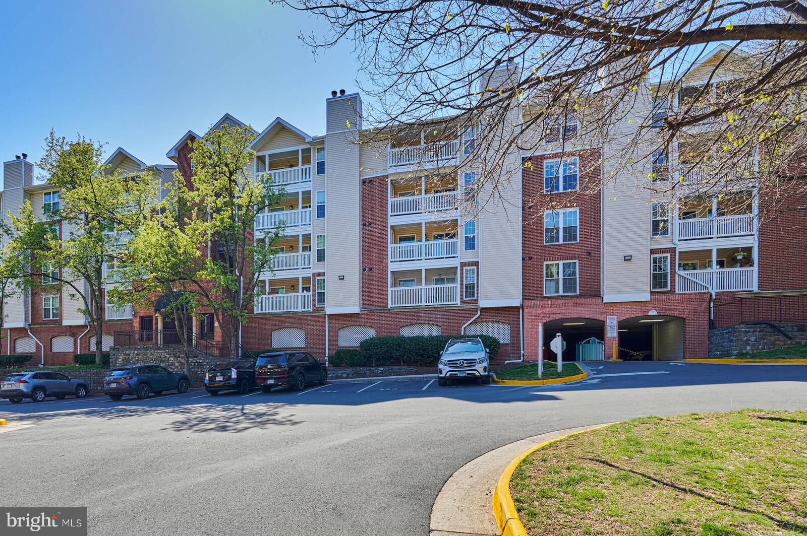 1504 LINCOLN WAY 302
