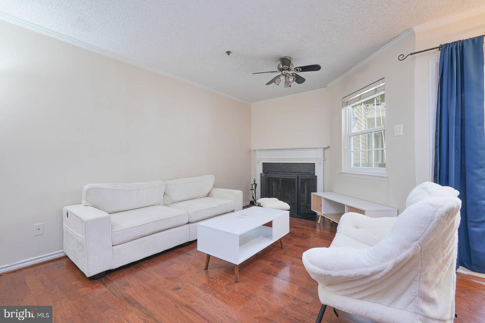 1504 LINCOLN WAY 302