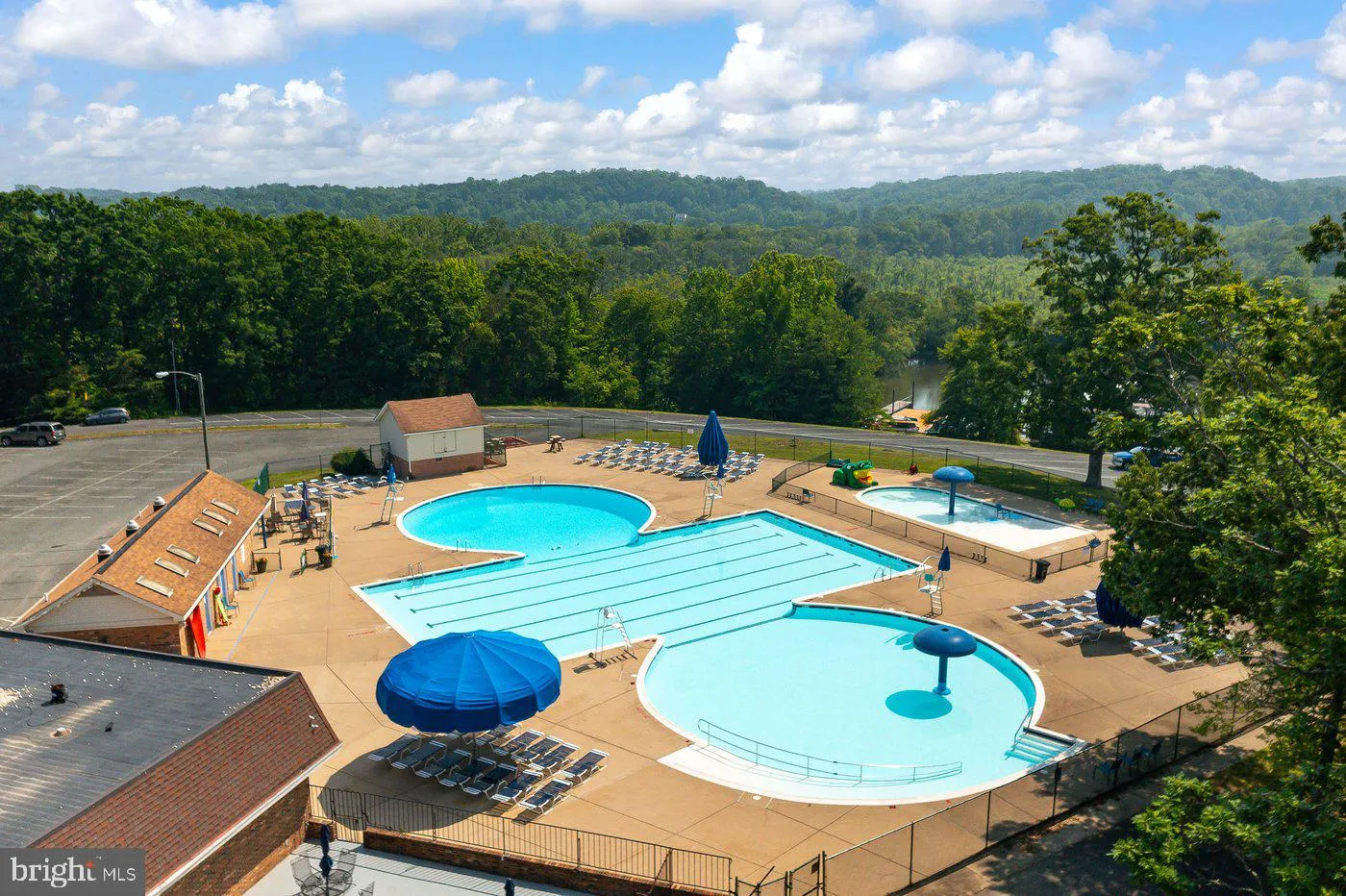 Stafford, Virginia 22554, United States, 4 Bedrooms Bedrooms, ,3 BathroomsBathrooms,Residential,Contingent,127659