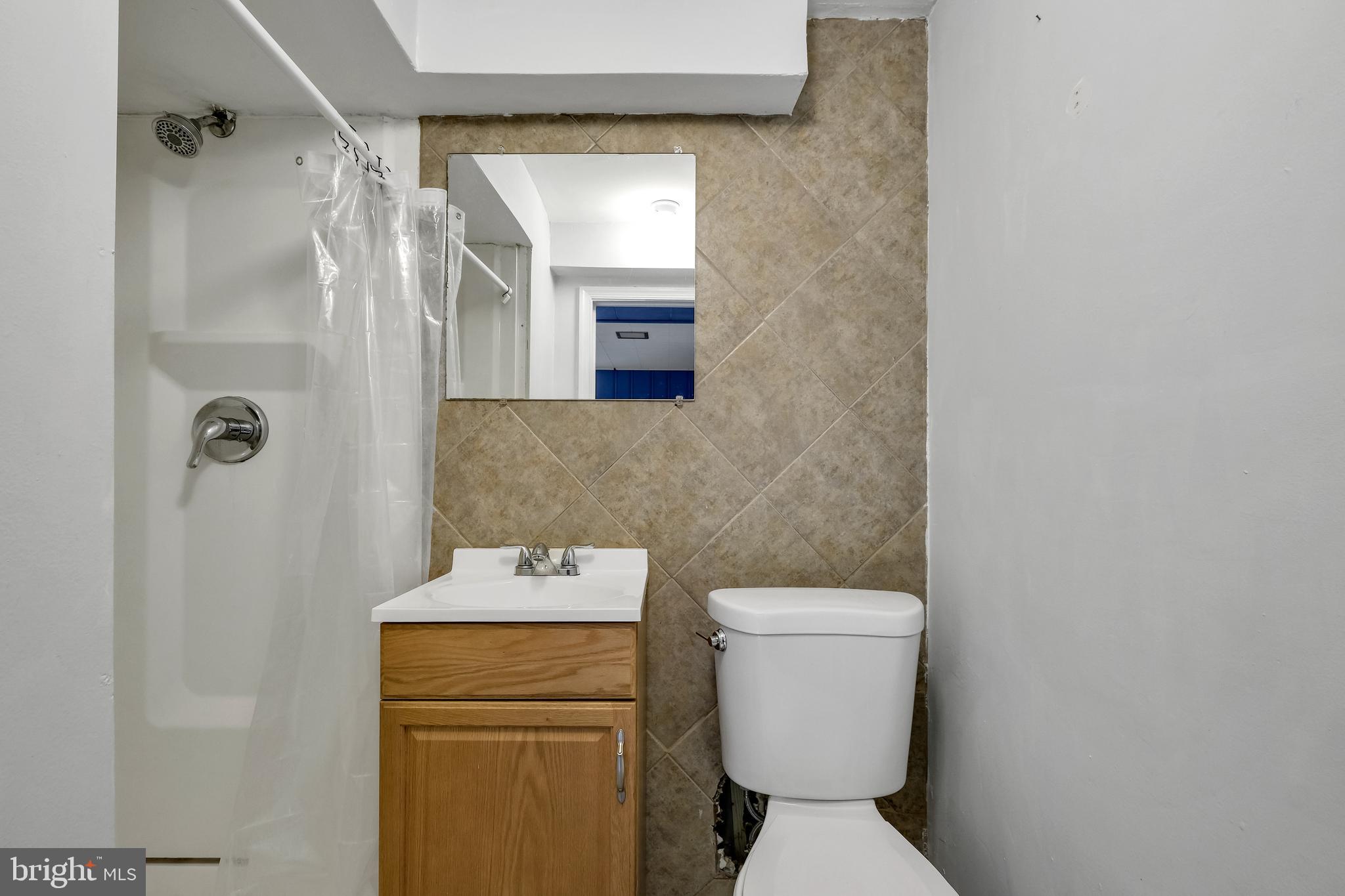 WHEATON  HILLS - Residential Lease