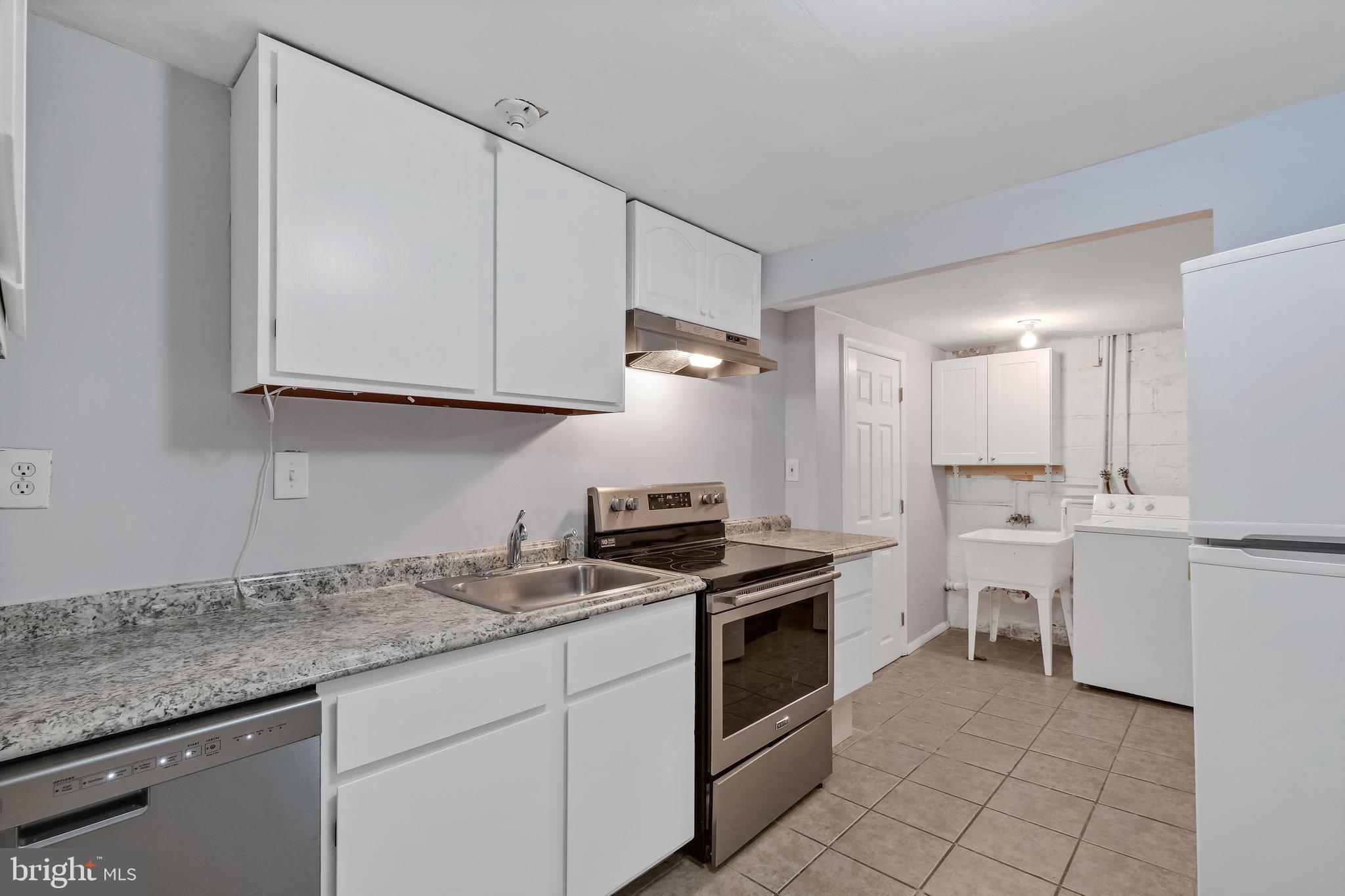 WHEATON  HILLS - Residential Lease