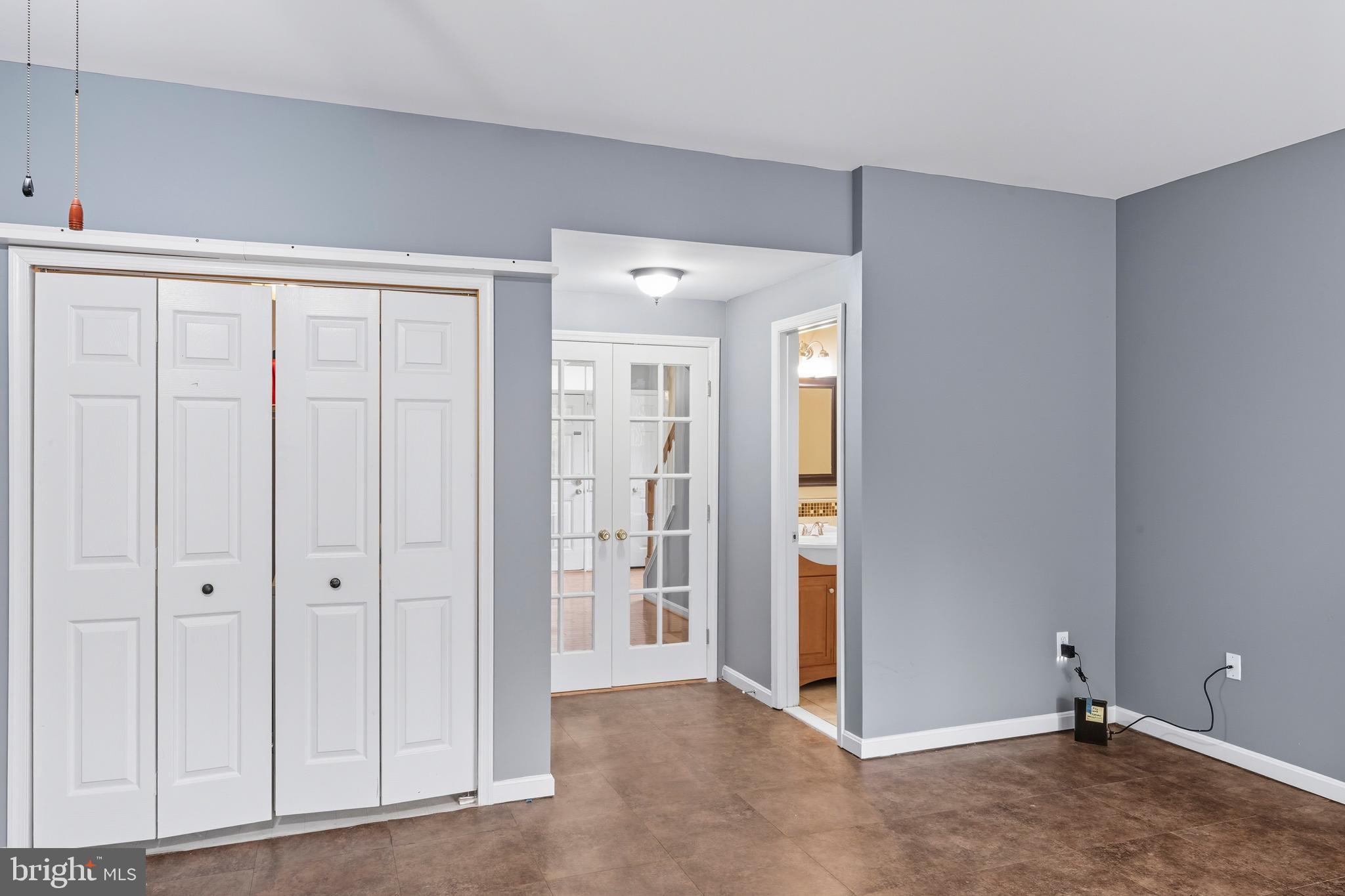 CROSSROADS VILLAGE - Residential