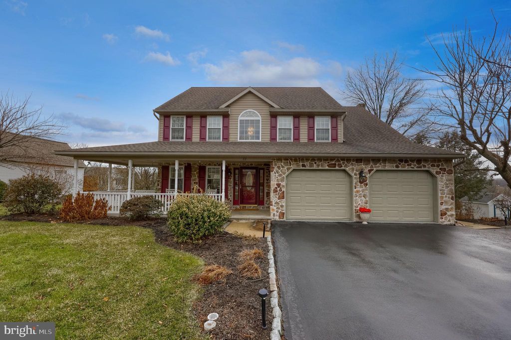 Photo of 22 Royal Drive, LITITZ, PA 17543 (MLS # PALA2081632)