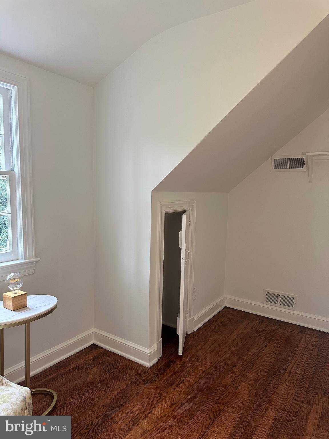 WILTON WOODS - Residential