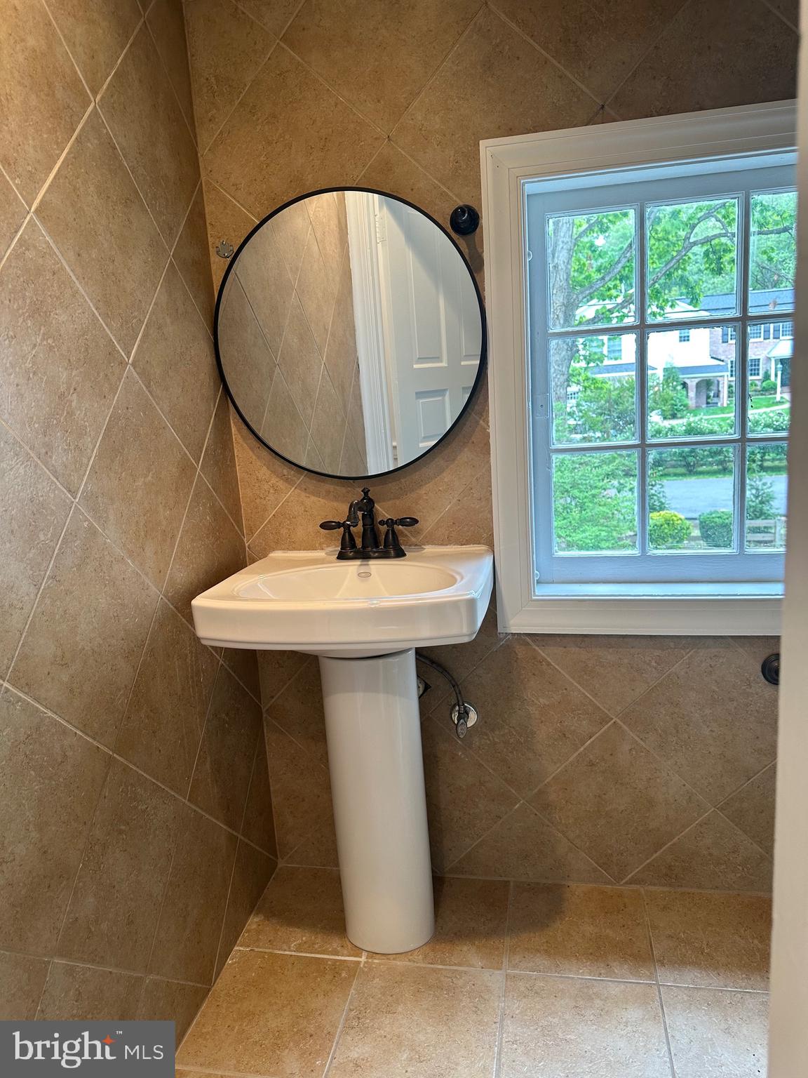 WILTON WOODS - Residential