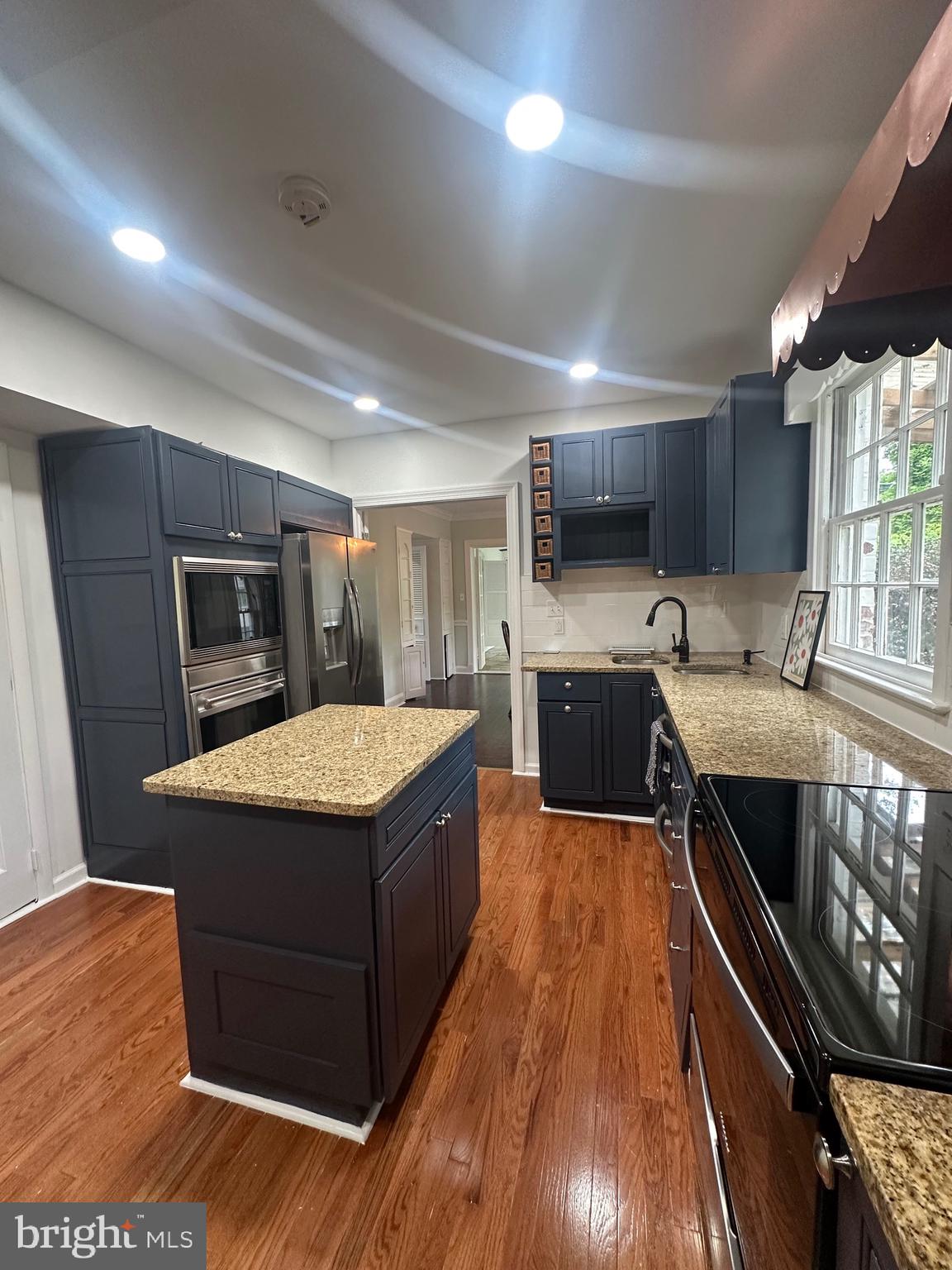 WILTON WOODS - Residential