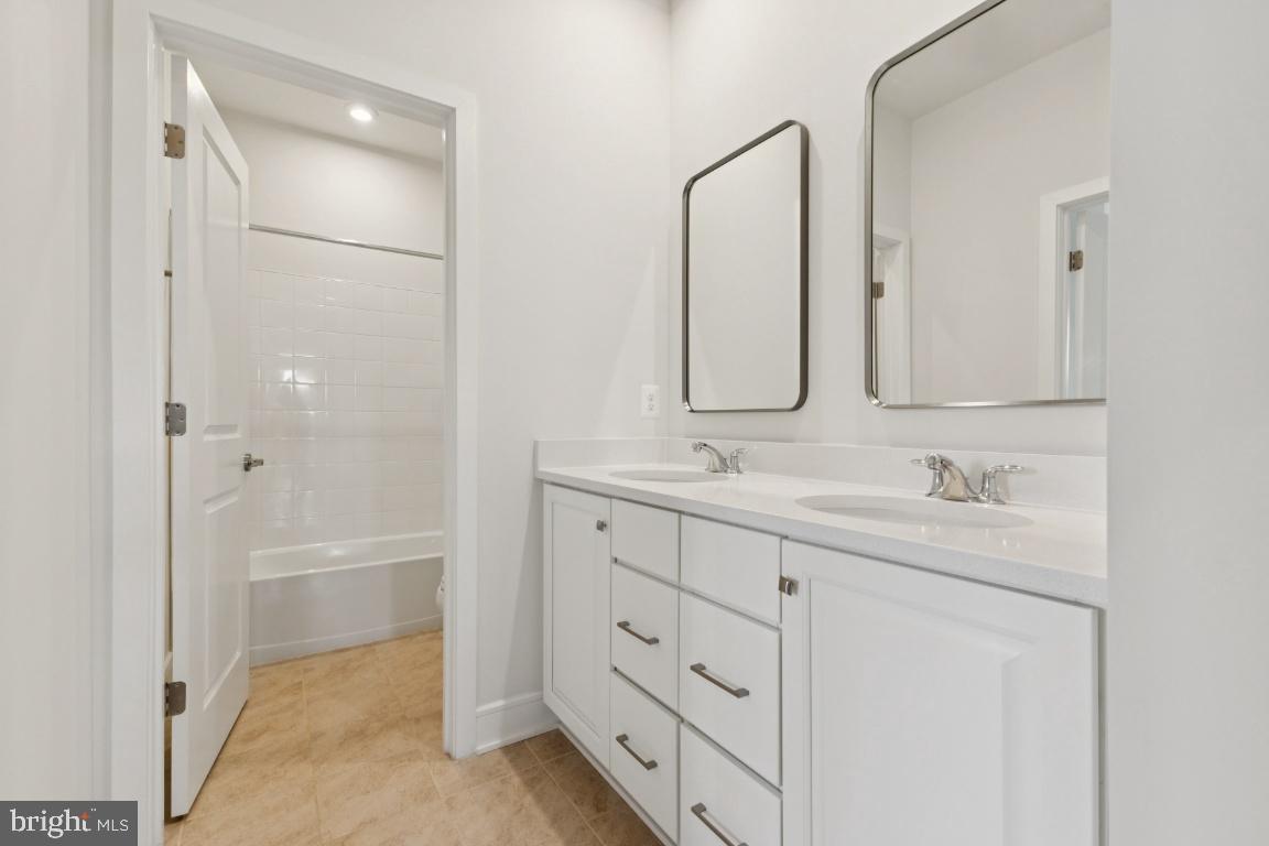 GLENMORE FARM - Residential