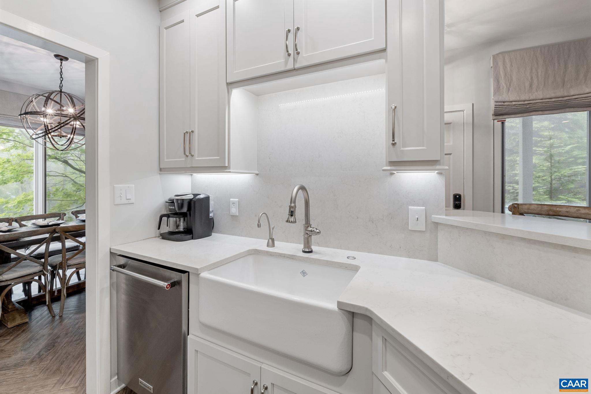 WINTERGREEN RESORT - Residential