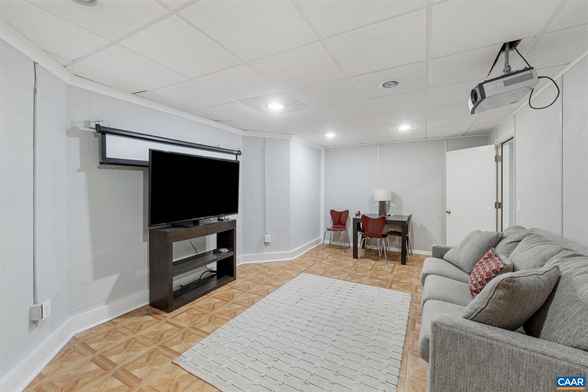 WINTERGREEN RESORT - Residential