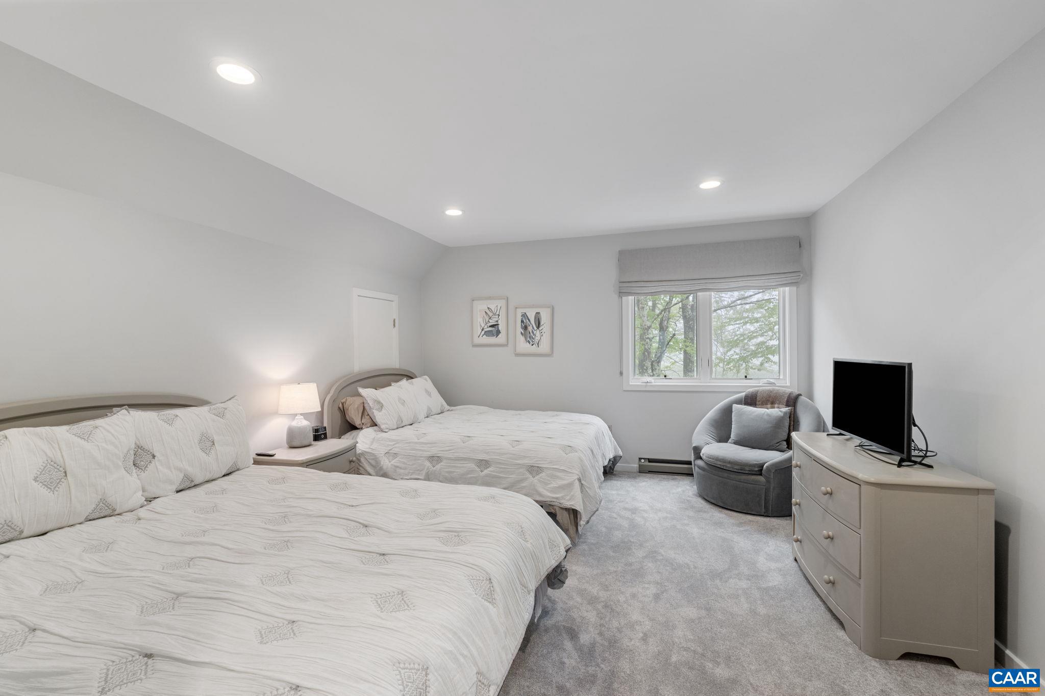 WINTERGREEN RESORT - Residential