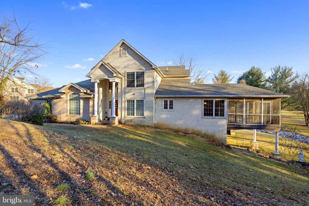 Photo of 942 Rivergate Court, MILLERSVILLE, PA 17551 (MLS # PALA2064236)