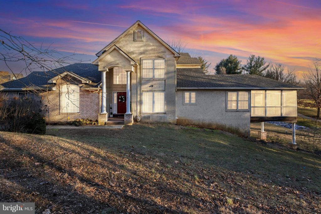 Photo of 942 Rivergate Court, MILLERSVILLE, PA 17551 (MLS # PALA2064236)