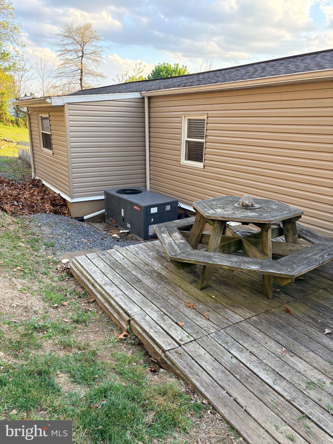 WAYNESBORO - Residential