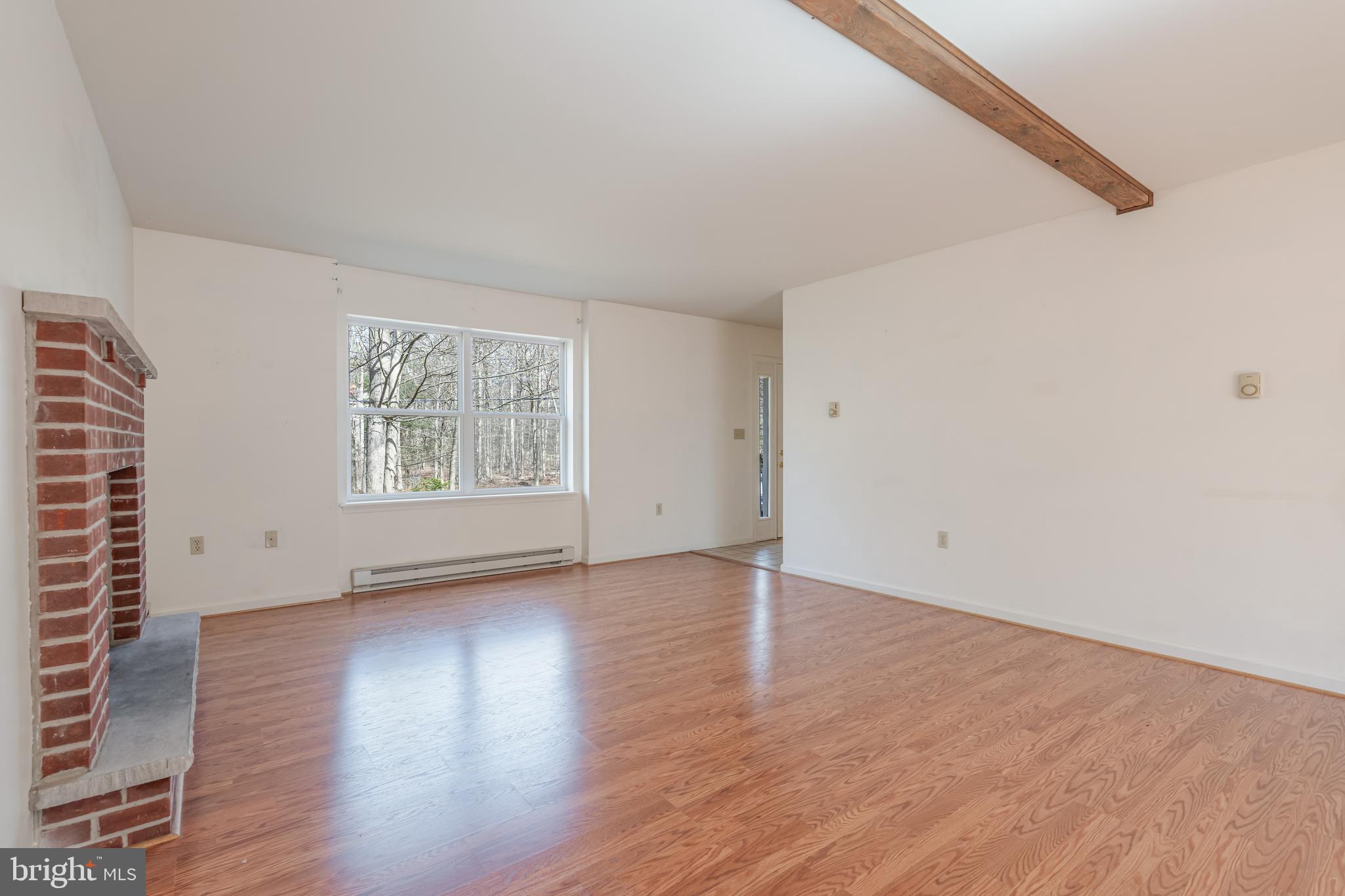 ARROWHEAD  LAKES - Residential