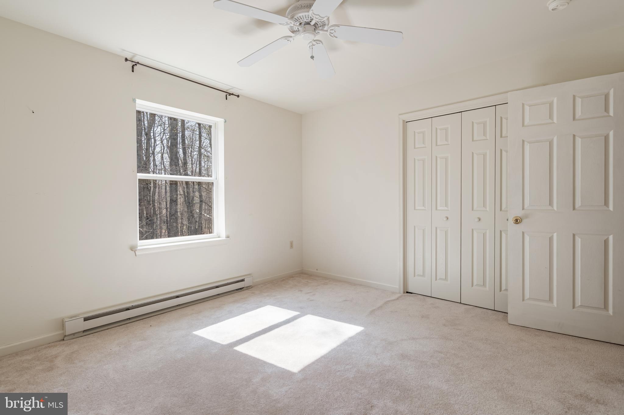 ARROWHEAD  LAKES - Residential