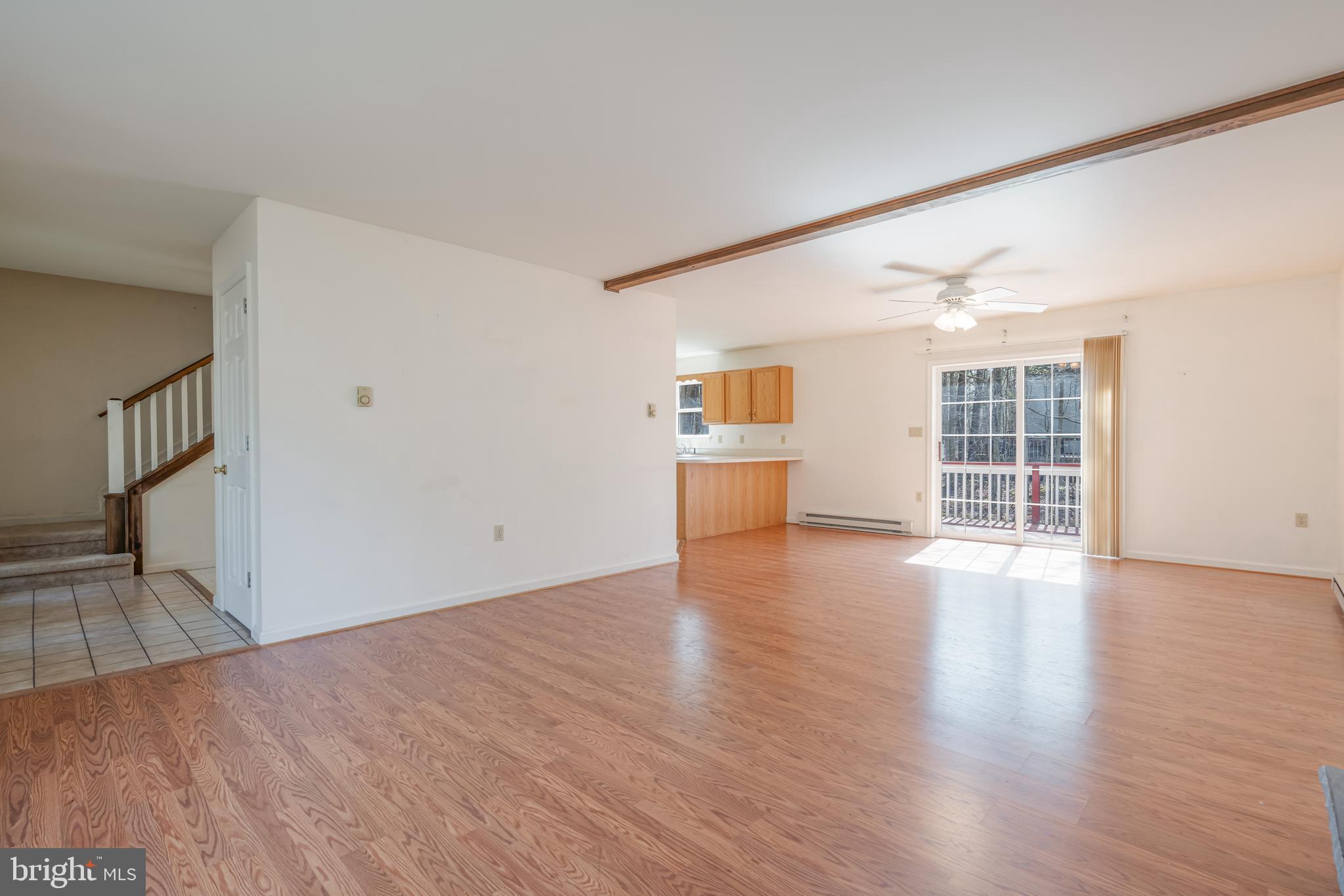 ARROWHEAD  LAKES - Residential