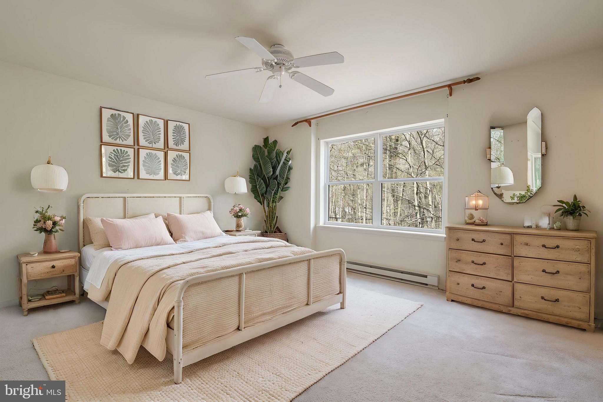 ARROWHEAD  LAKES - Residential