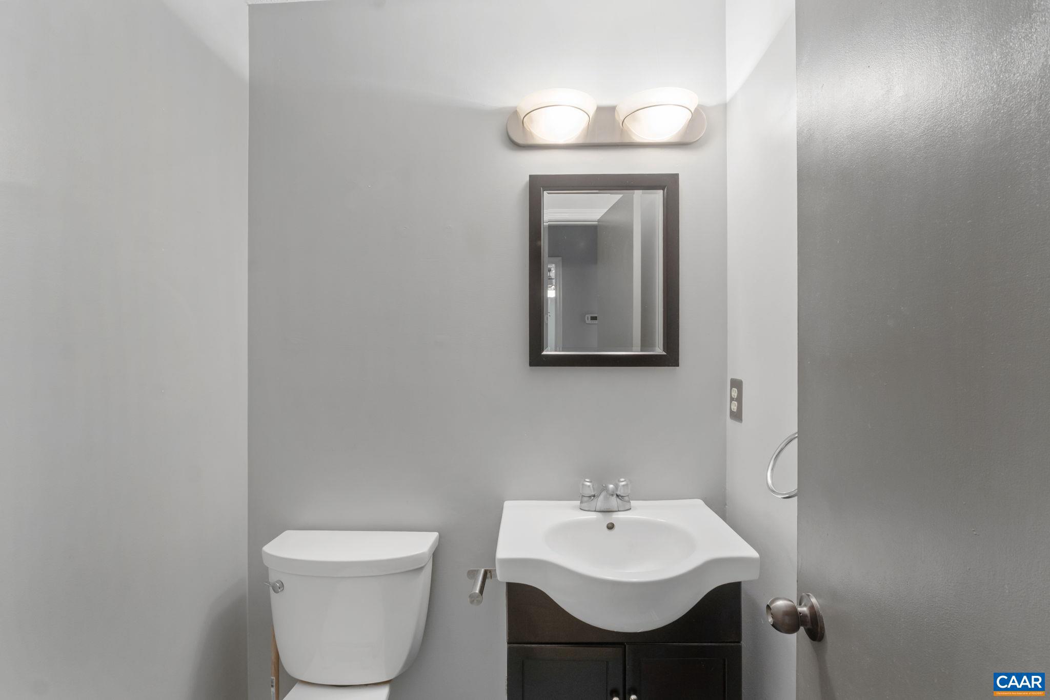 LAKE MONTICELLO - Residential