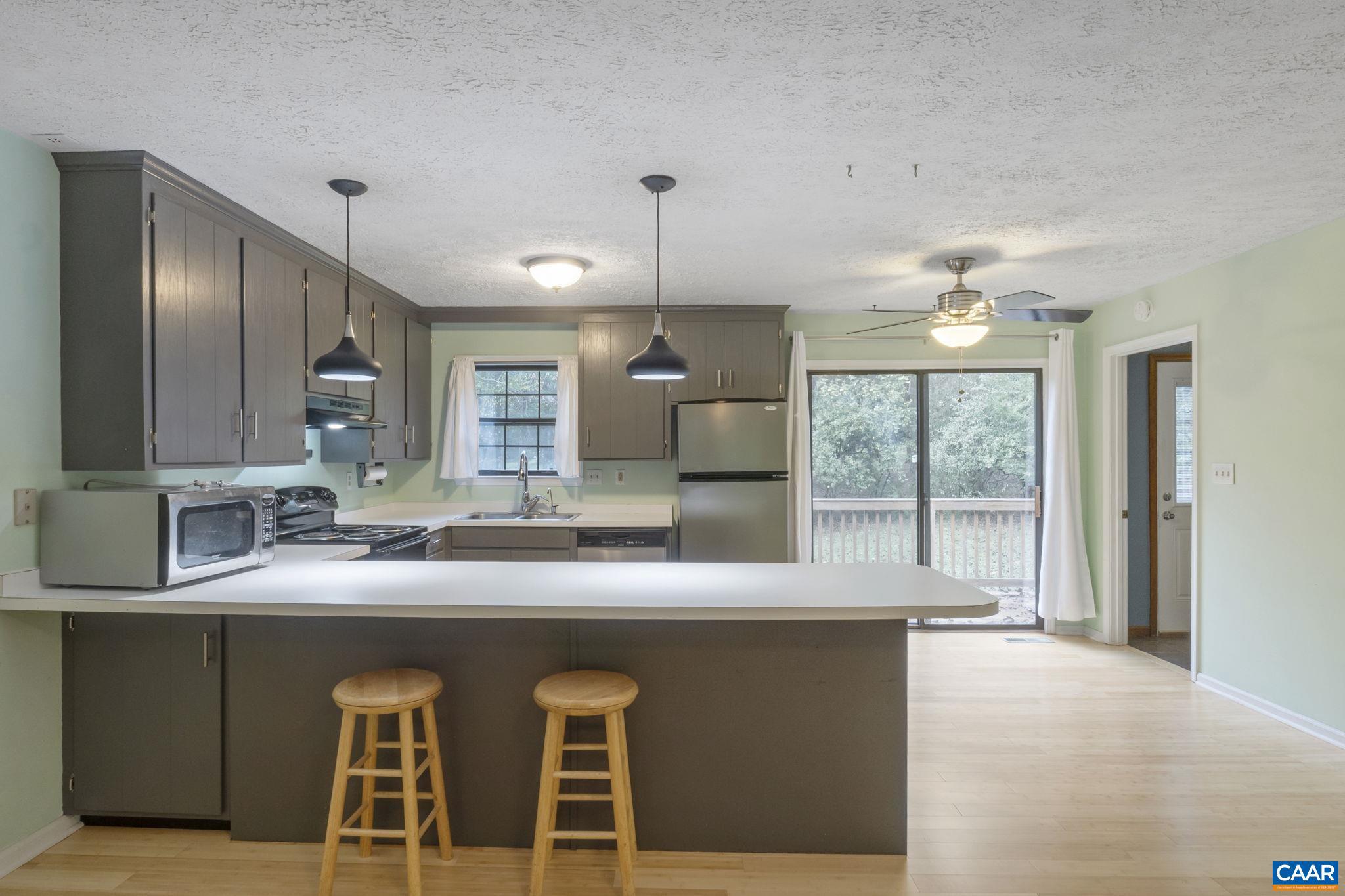 LAKE MONTICELLO - Residential