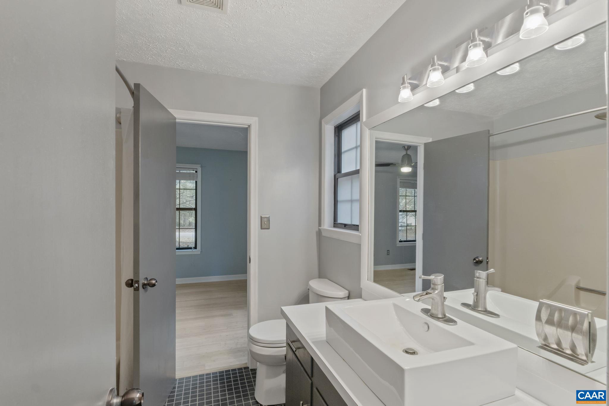 LAKE MONTICELLO - Residential