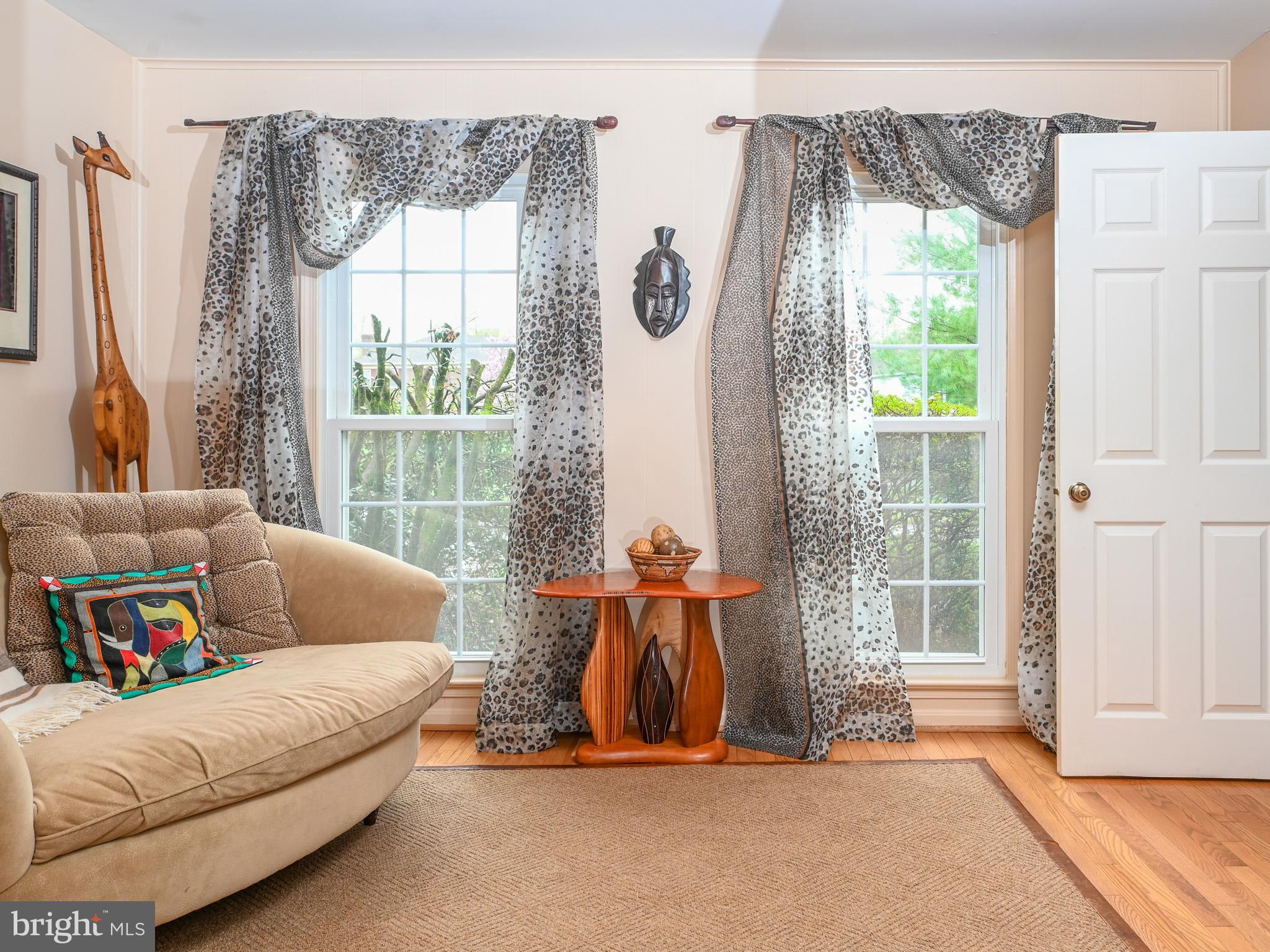 VIENNA OAKS - Residential