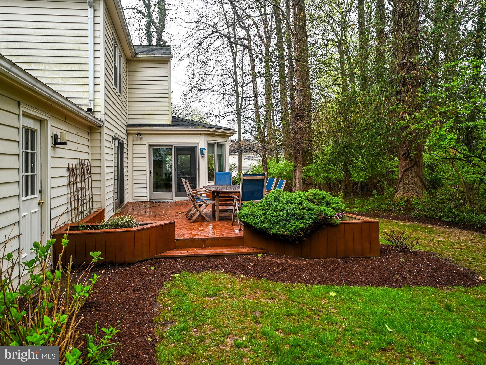 VIENNA OAKS - Residential