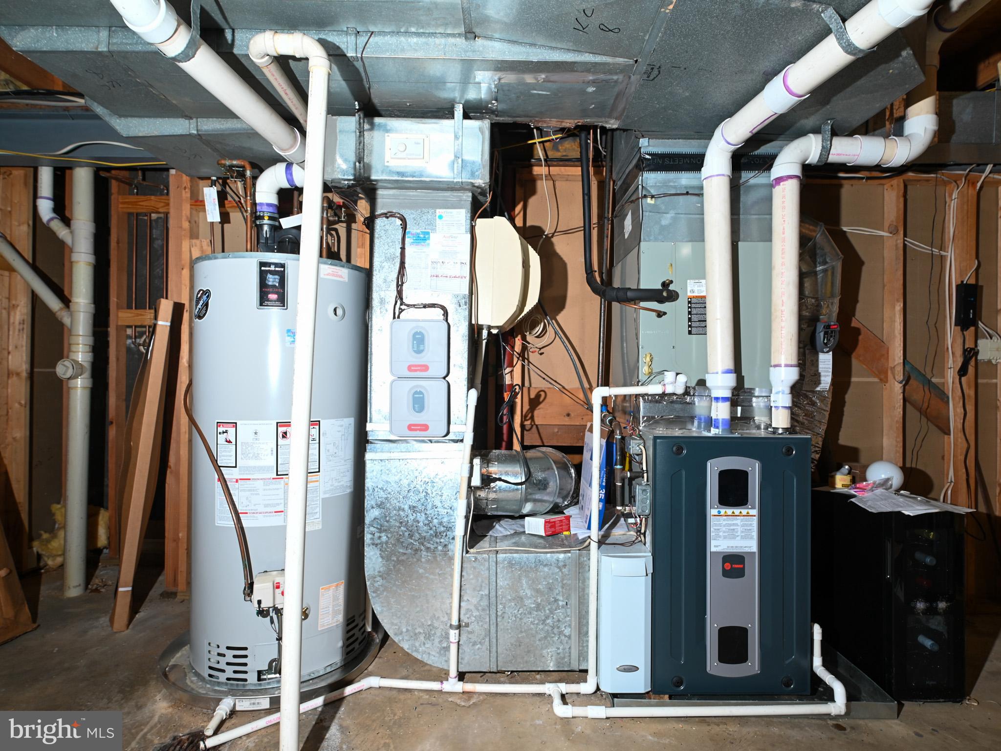 VIENNA OAKS - Residential