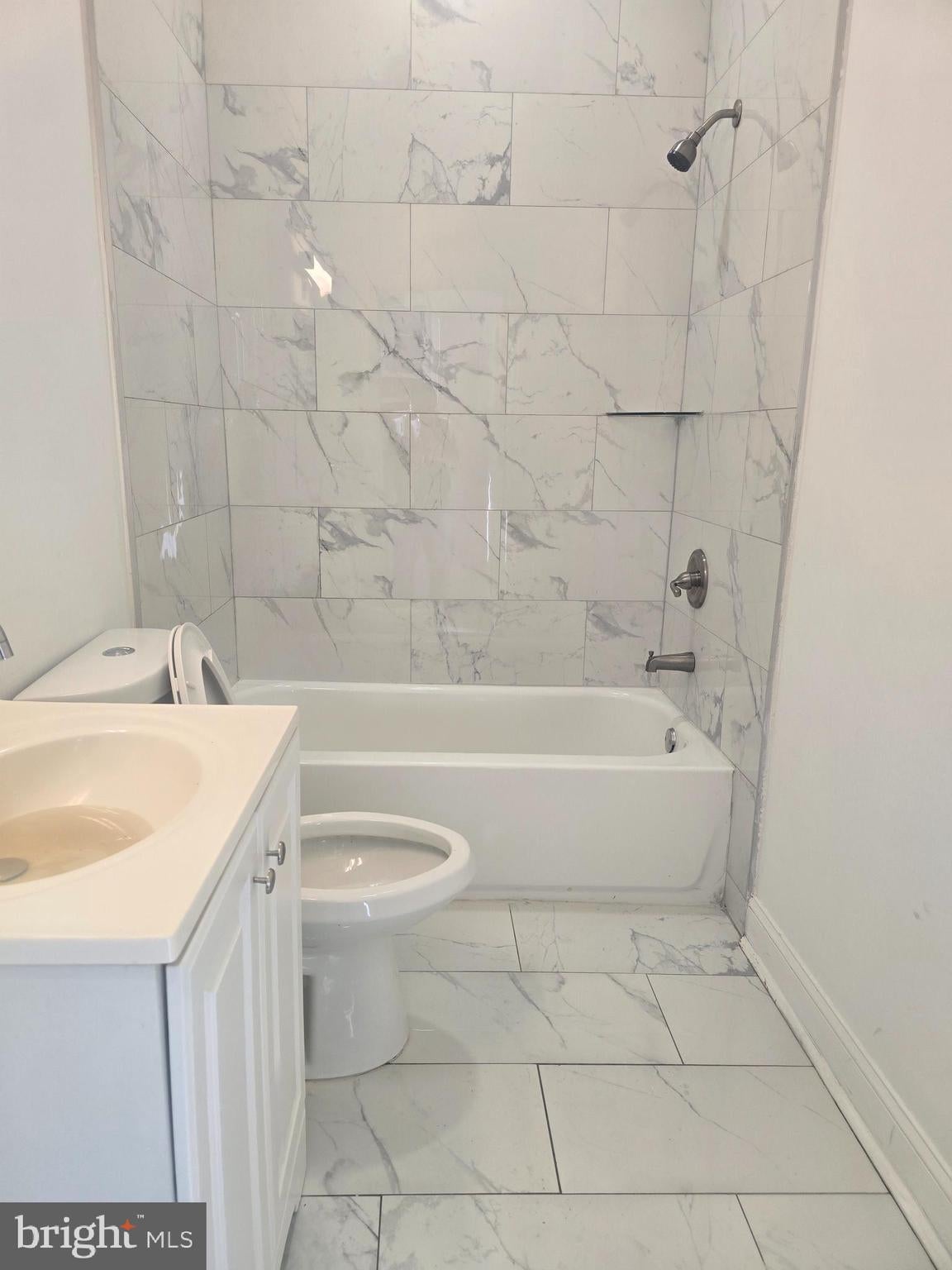 2561 N 18TH STREET 1ST FLOOR