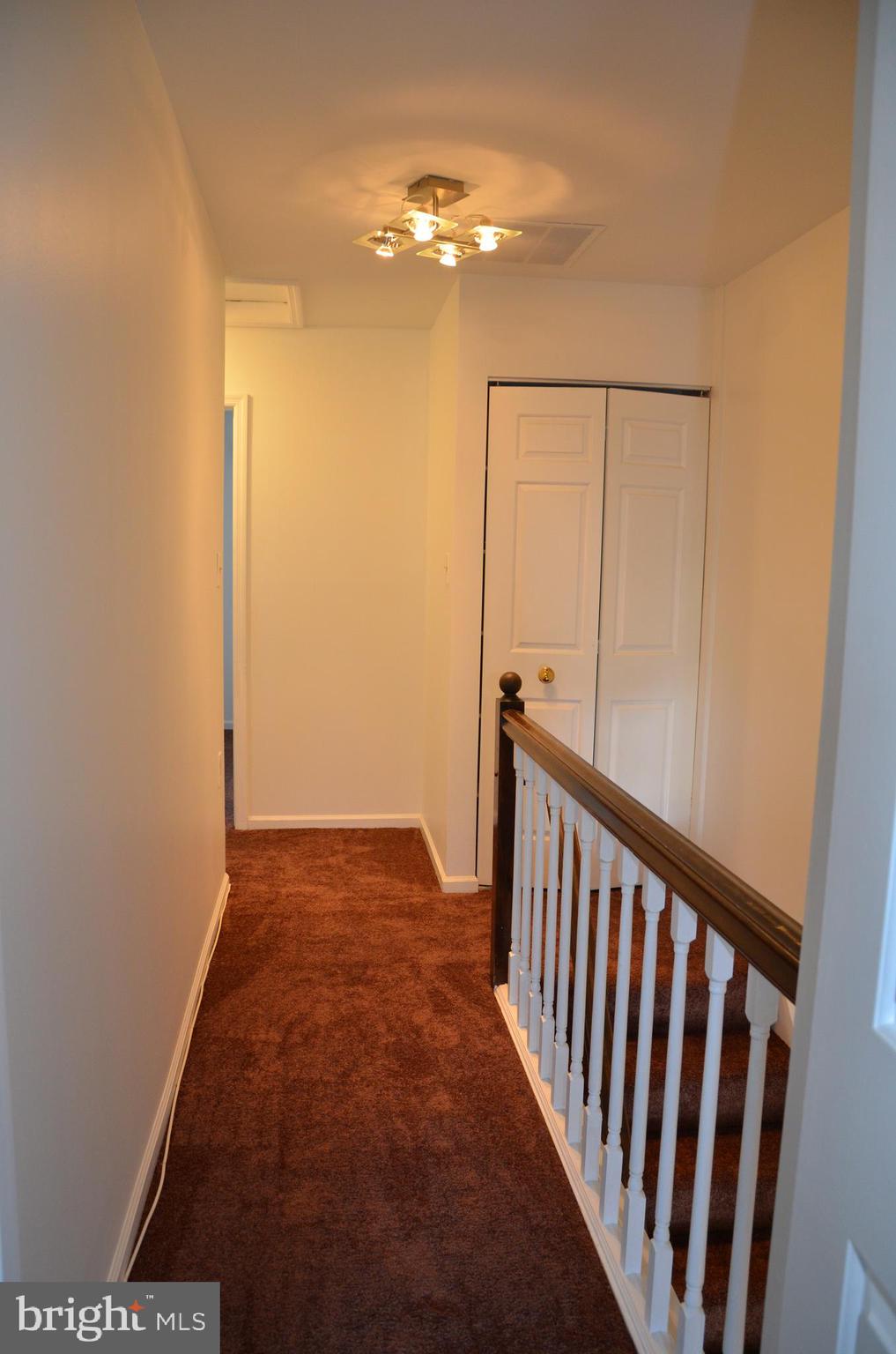 WELLINGTON COMMONS - Residential Lease