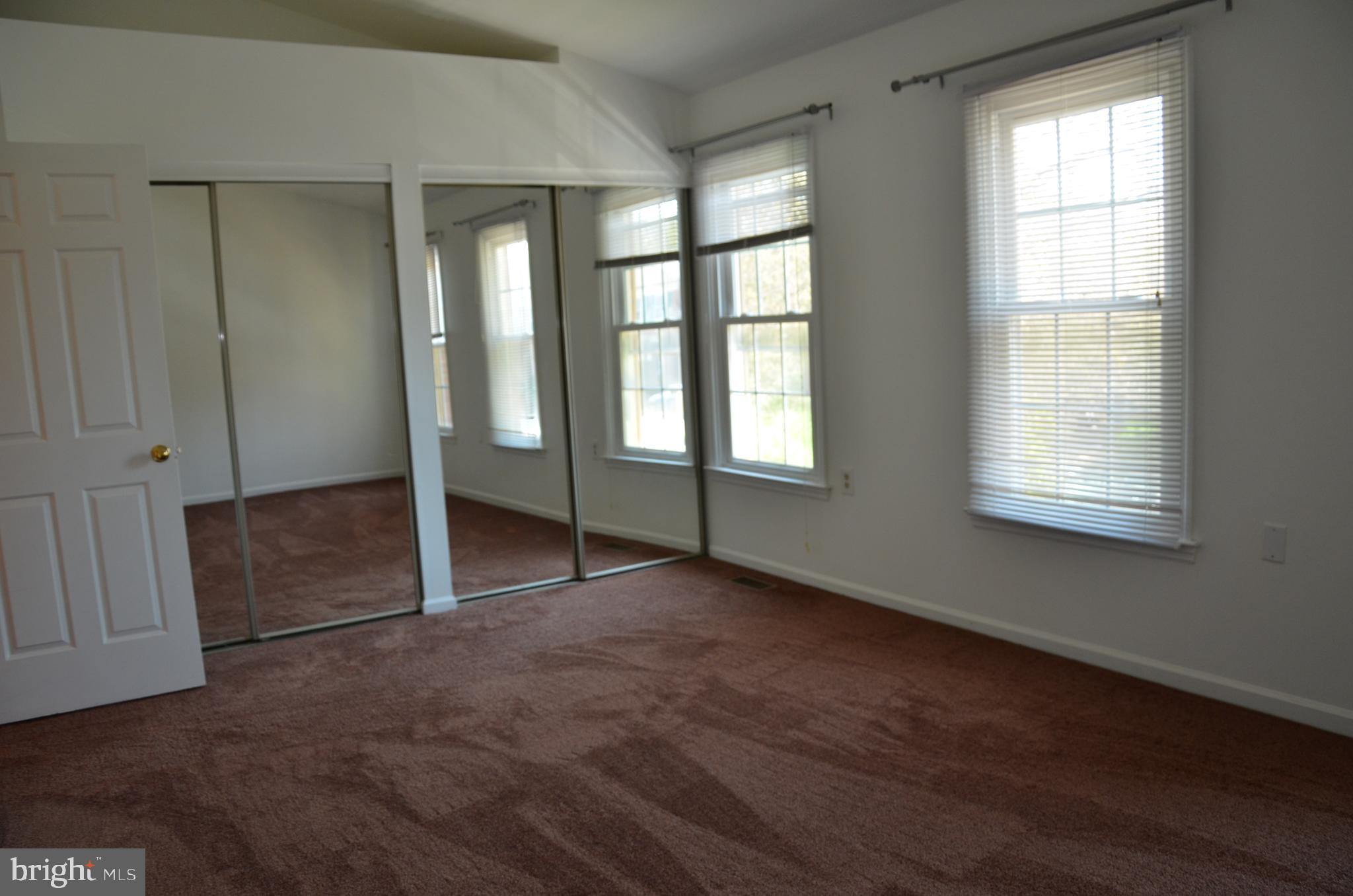 WELLINGTON COMMONS - Residential Lease