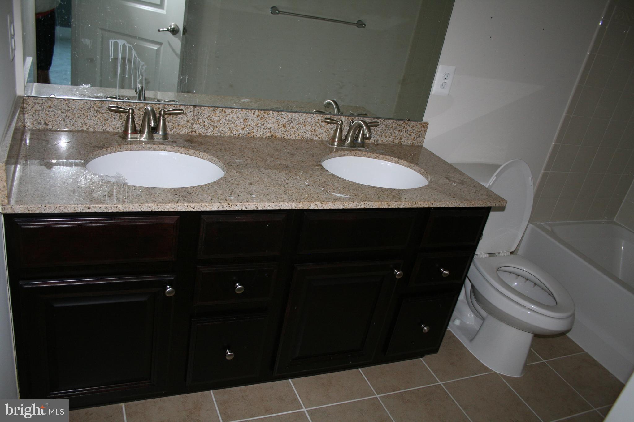 VILLAGES OF URBANA - Residential Lease