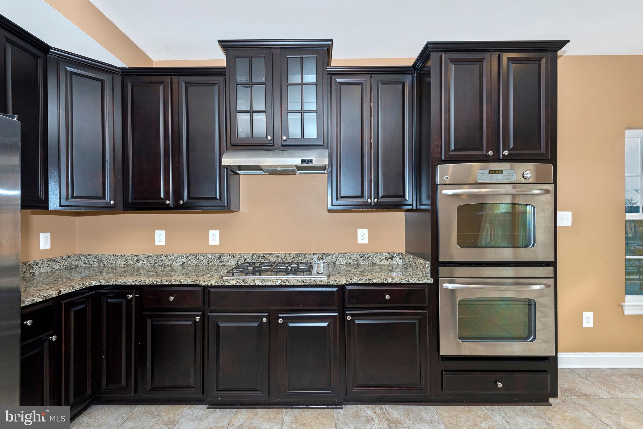 VILLAGES OF URBANA - Residential Lease