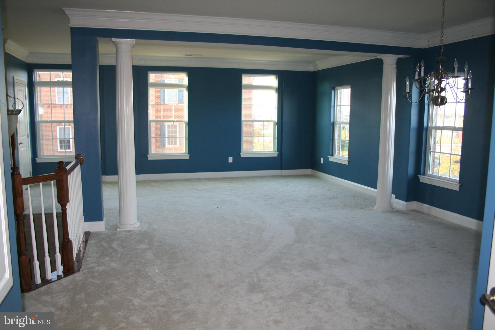 VILLAGES OF URBANA - Residential Lease