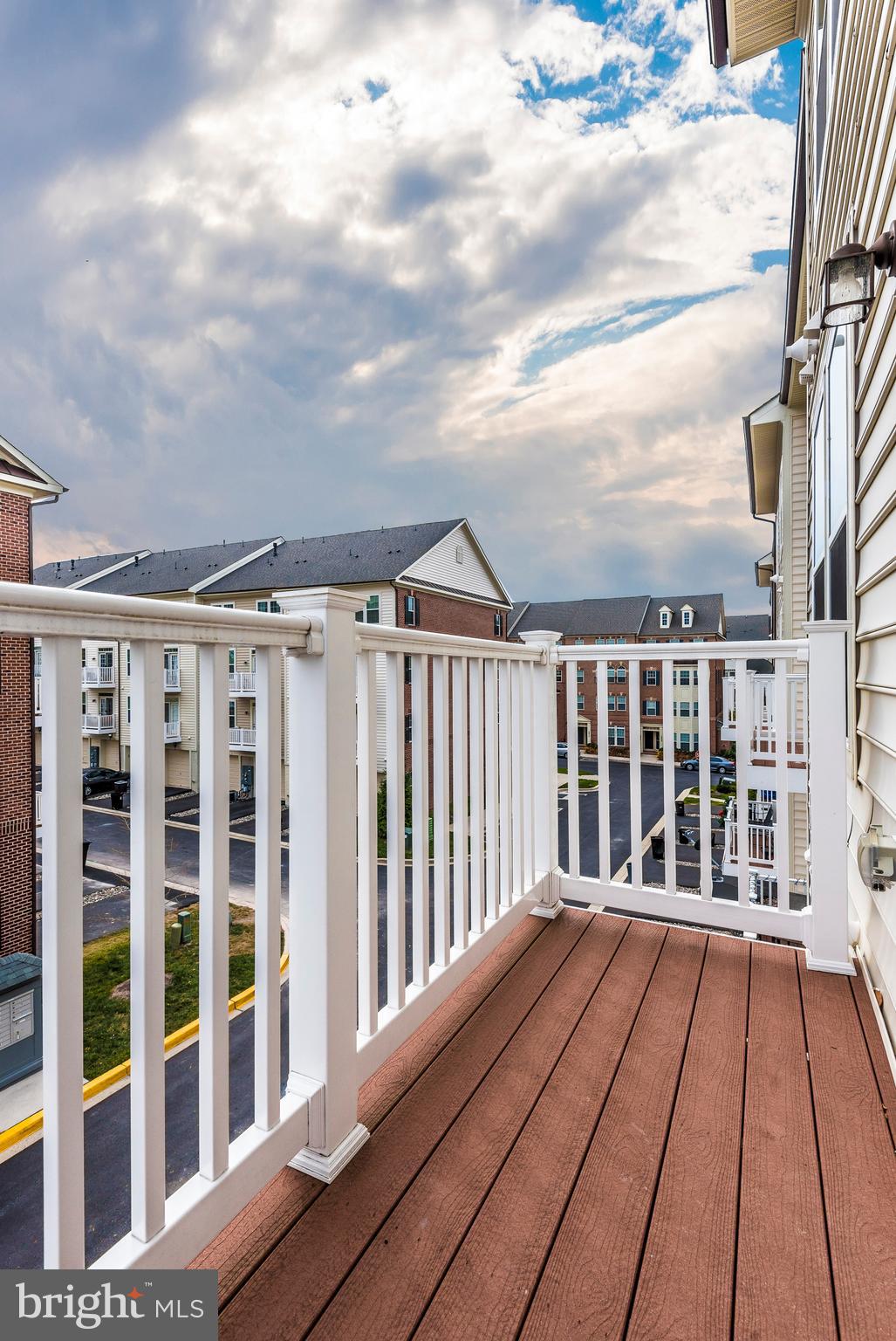 VILLAGES OF URBANA - Residential Lease