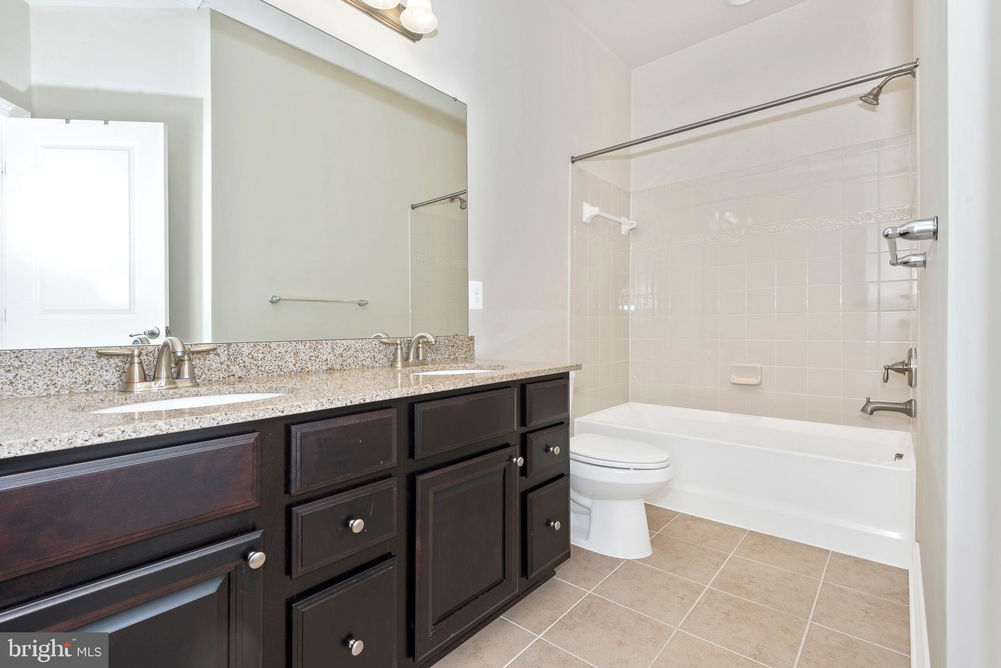 VILLAGES OF URBANA - Residential Lease