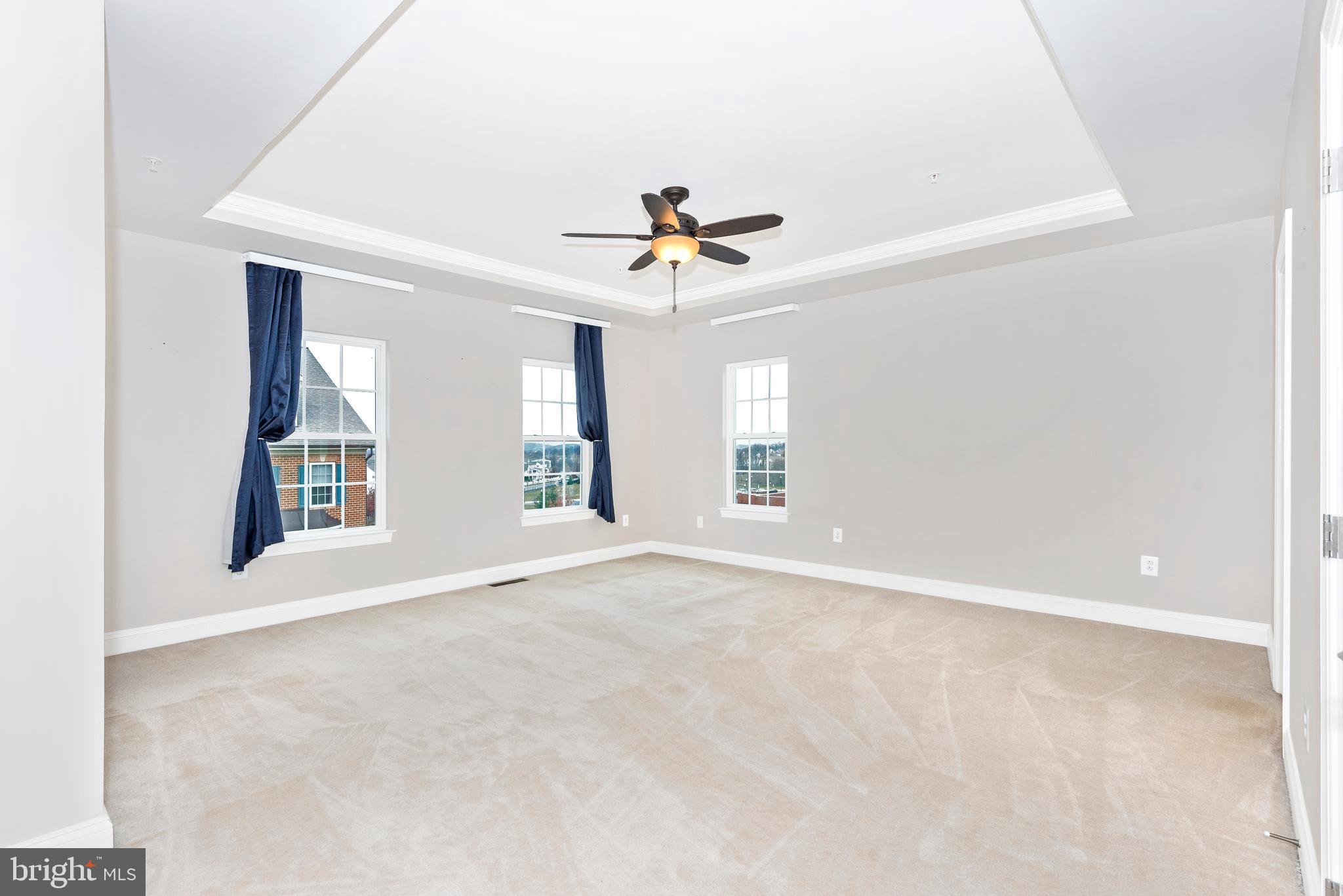 VILLAGES OF URBANA - Residential Lease