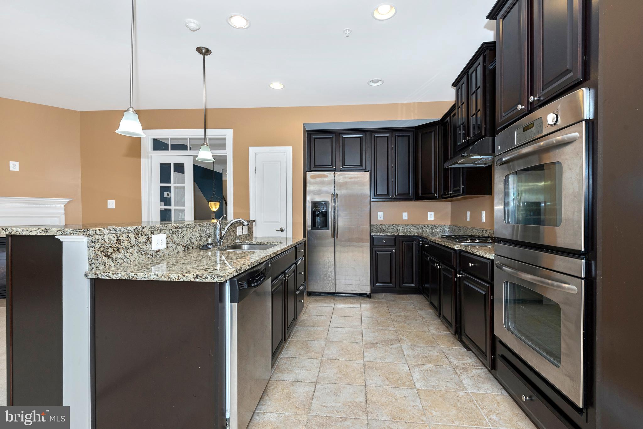 VILLAGES OF URBANA - Residential Lease