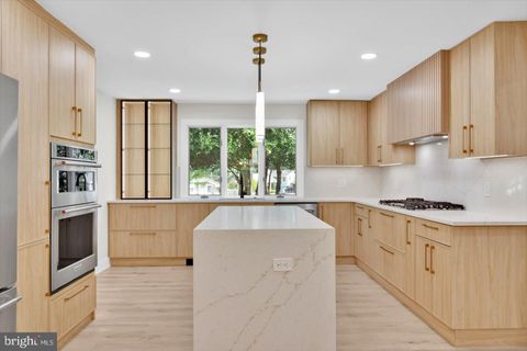 1105 HEARTWOOD DRIVE CHERRY HILL NJ 08003