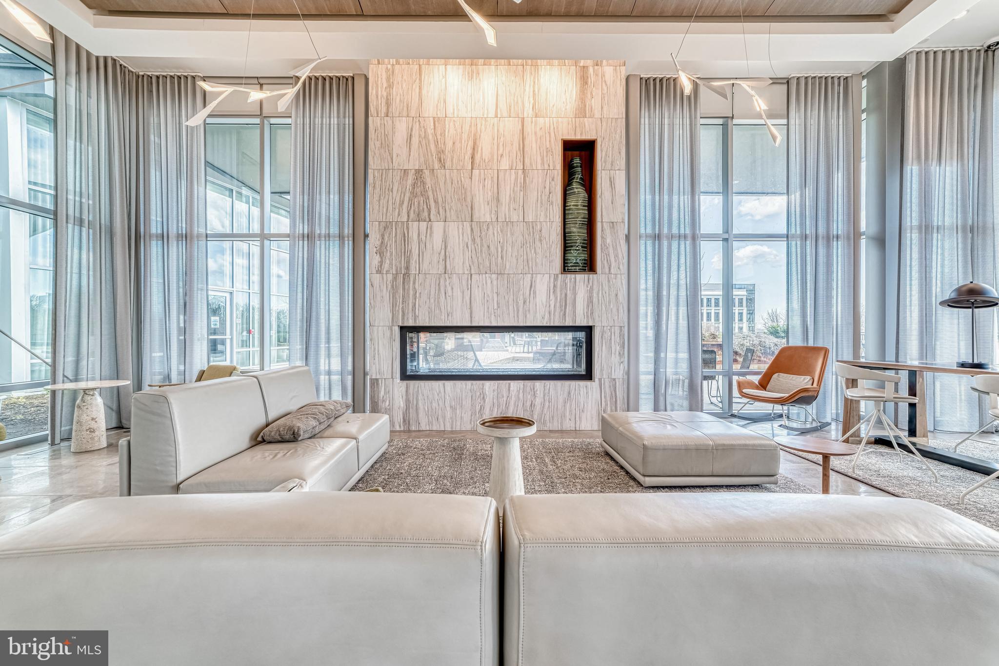 NATIONAL HARBOR - Residential Lease