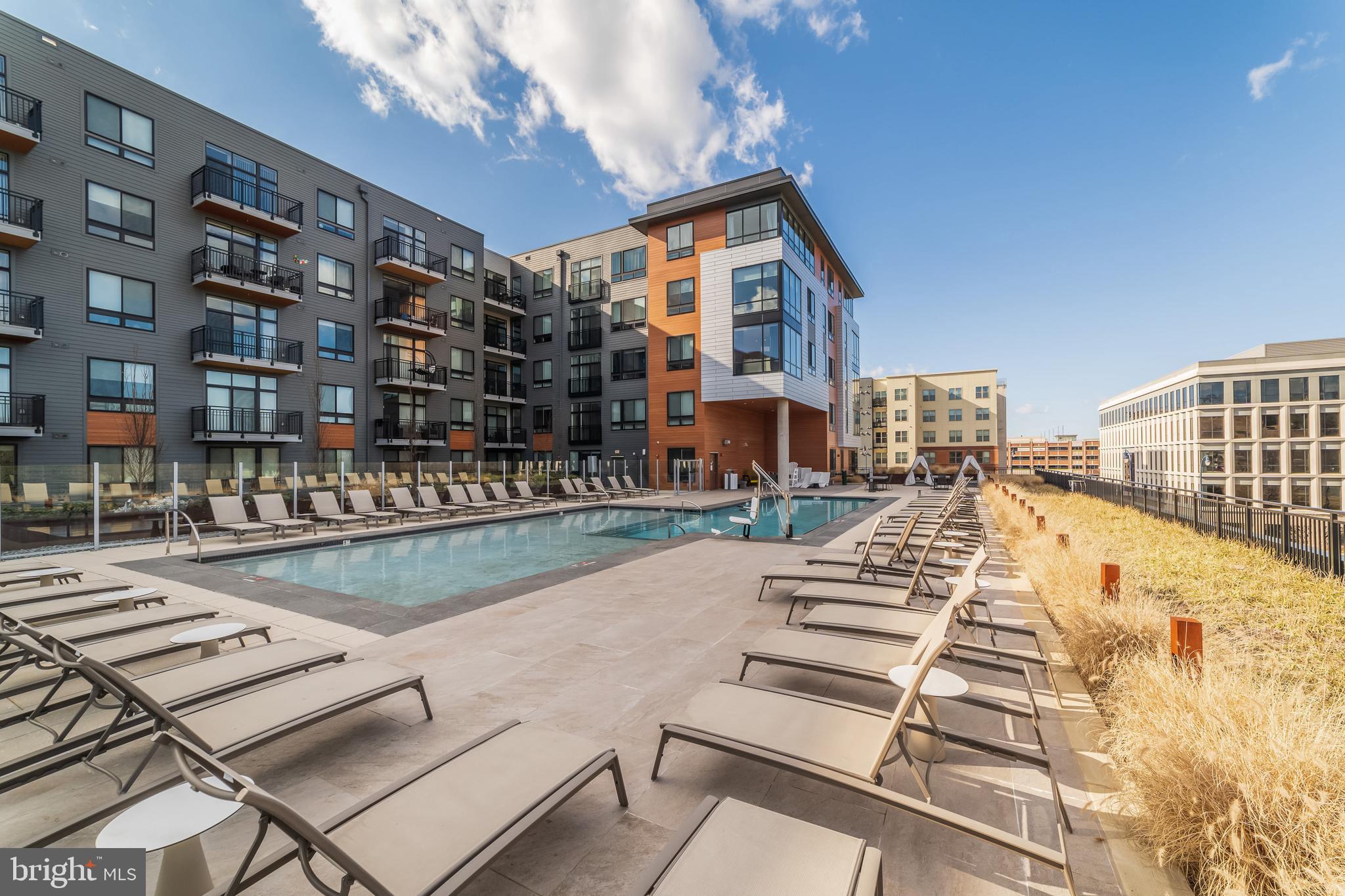 NATIONAL HARBOR - Residential Lease