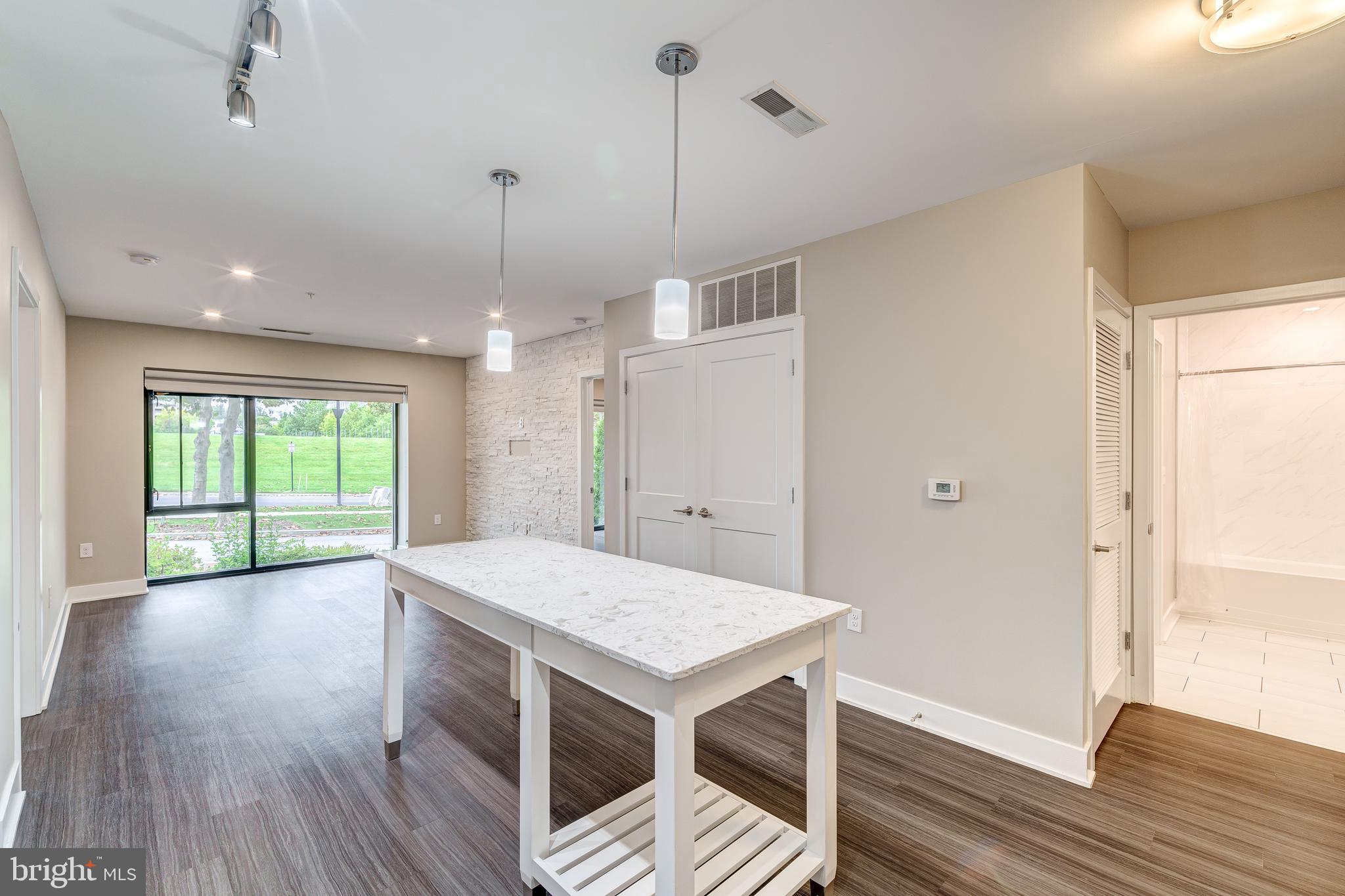 NATIONAL HARBOR - Residential Lease