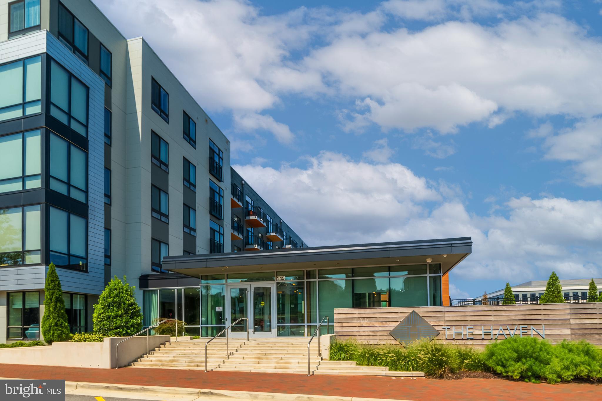 NATIONAL HARBOR - Residential Lease