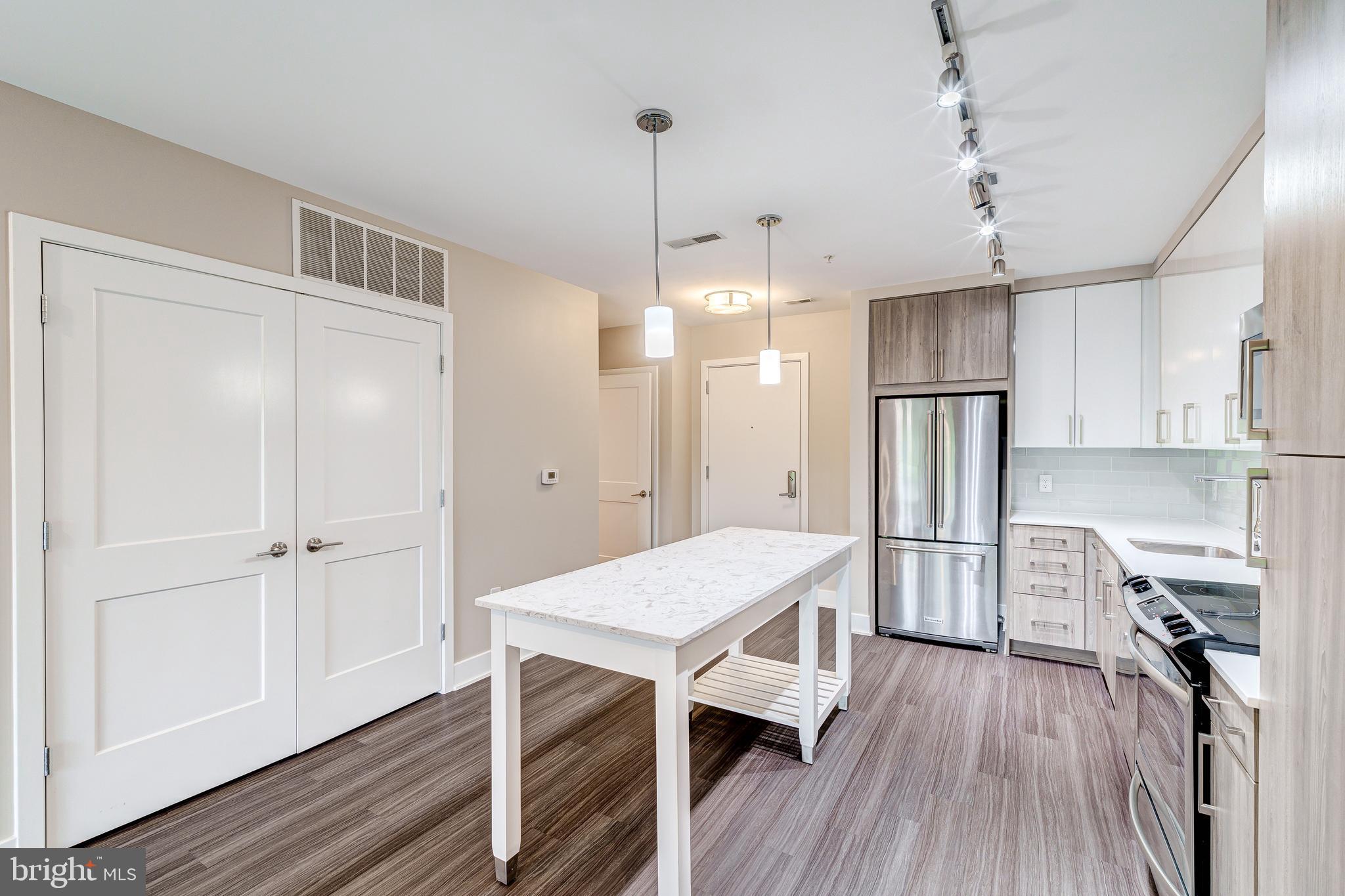 NATIONAL HARBOR - Residential Lease