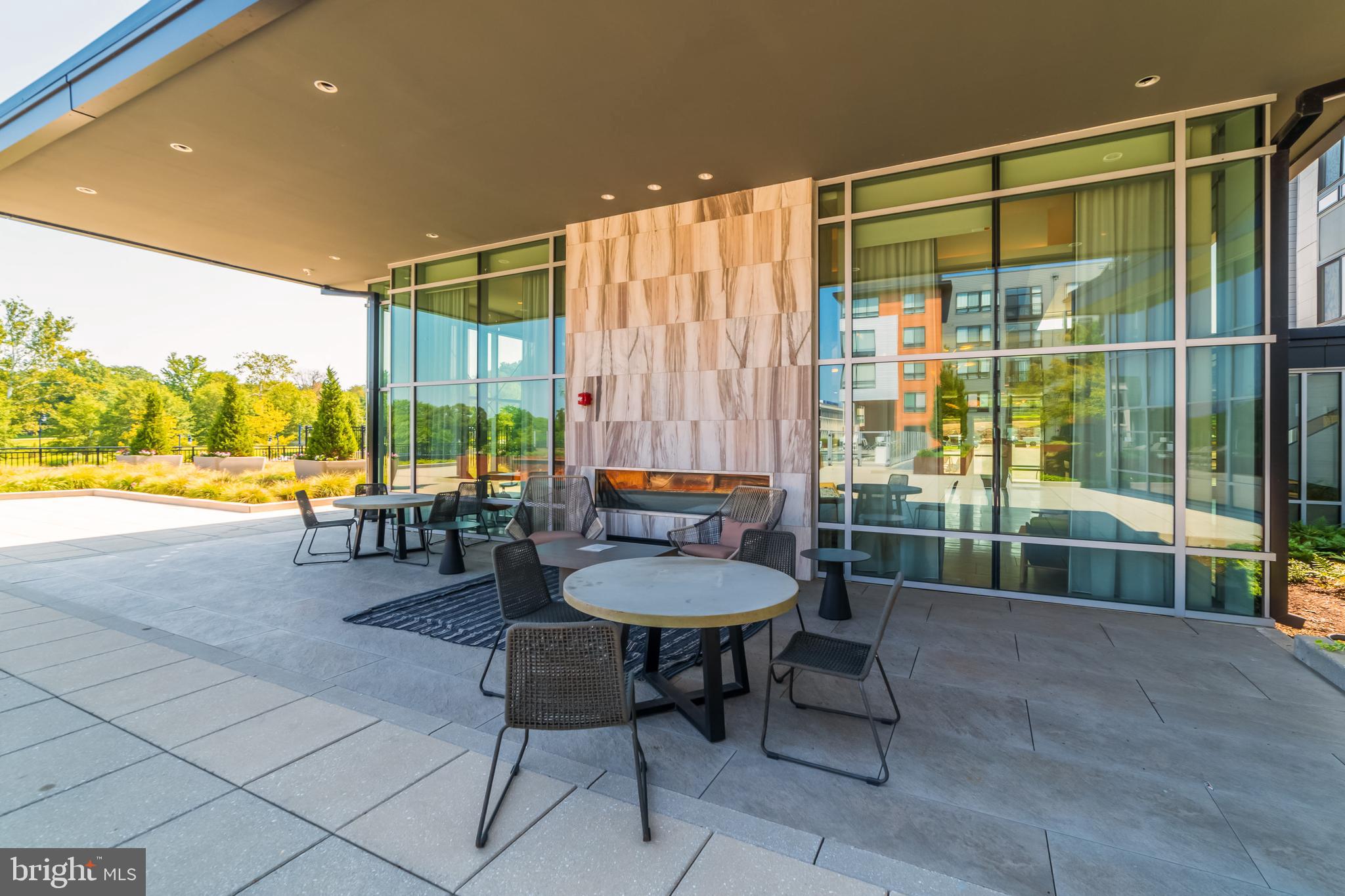 NATIONAL HARBOR - Residential Lease