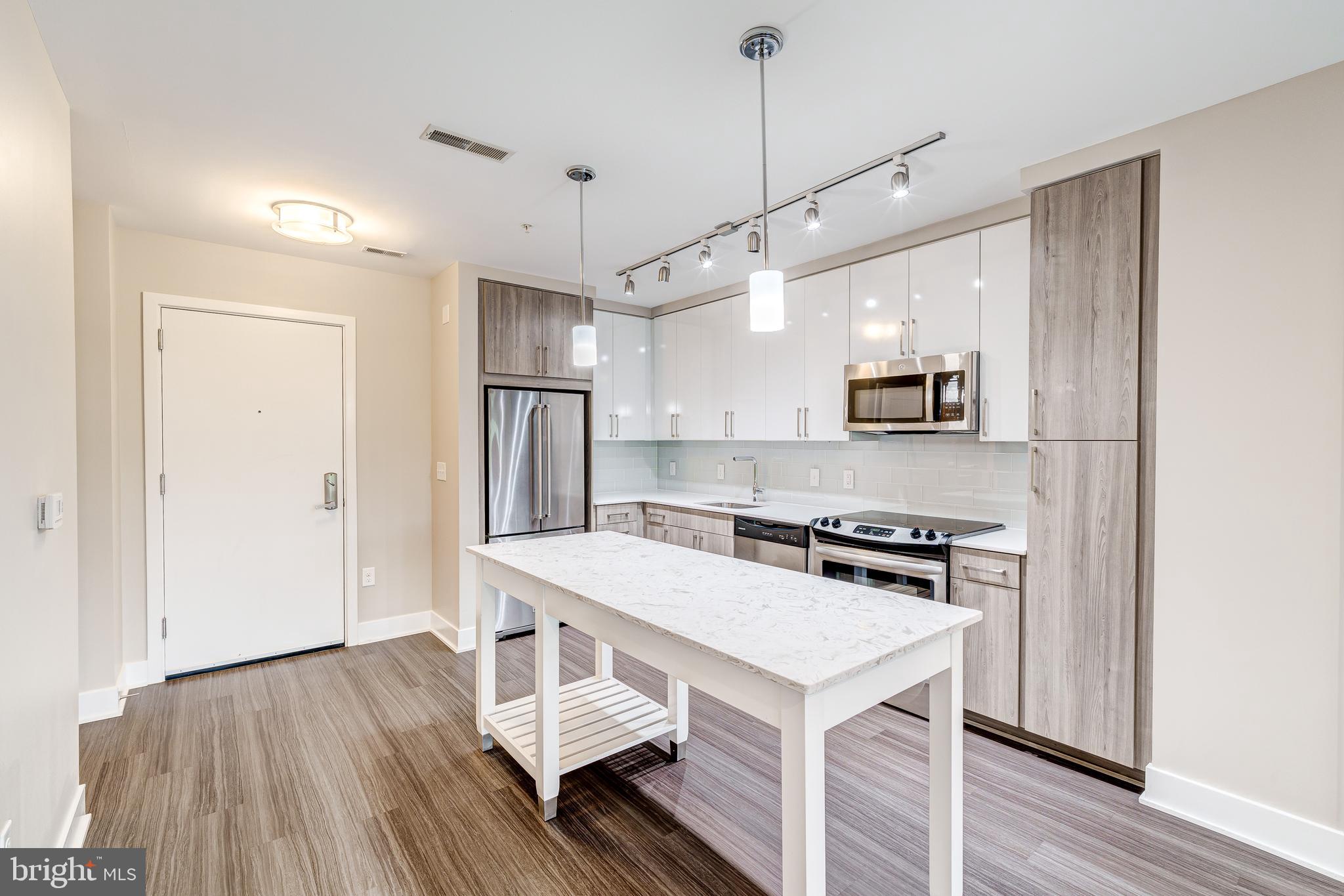 NATIONAL HARBOR - Residential Lease